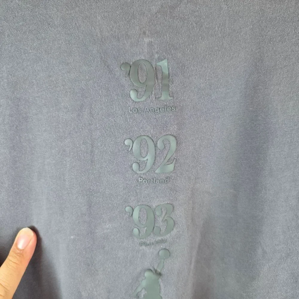Men's Jordan Charcoal Short Sleeve Tee, Size Medium